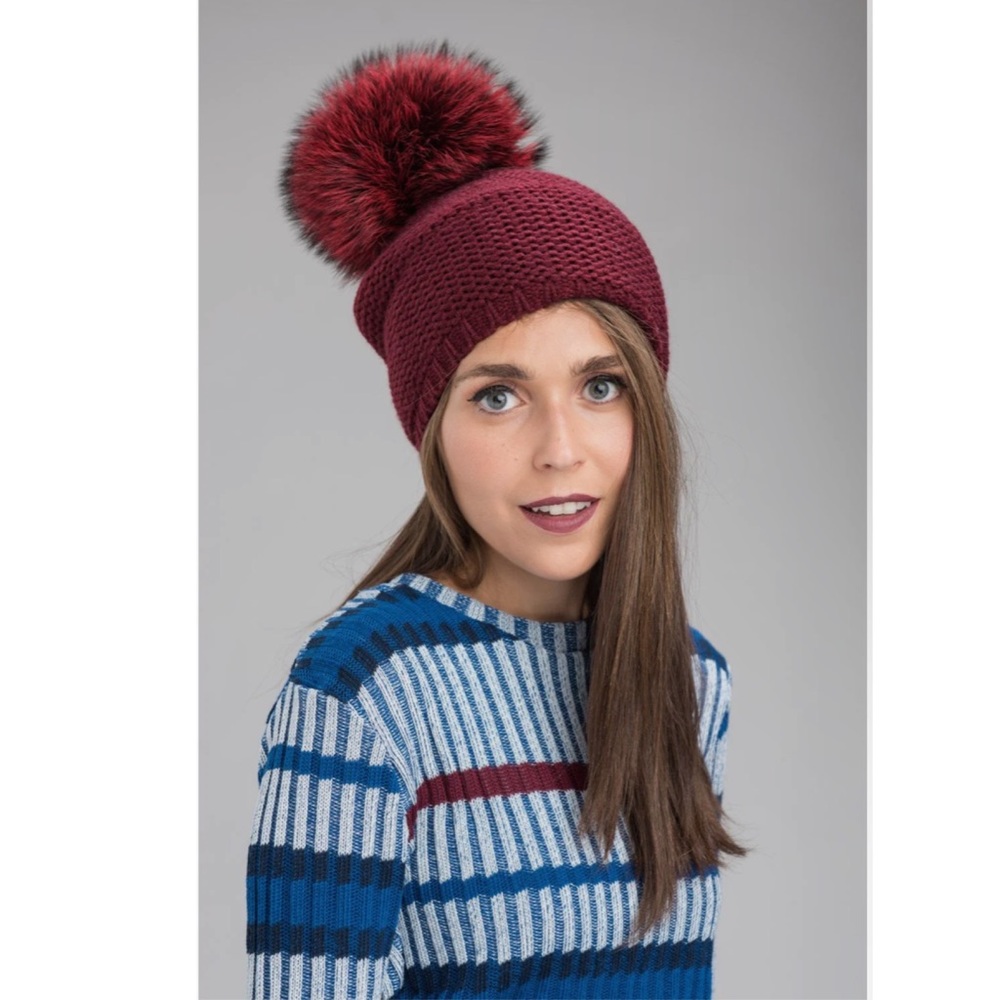 Kyi Kyi Canada Icon Beanie Faux Fur Pom Fleece Lined Burgundy